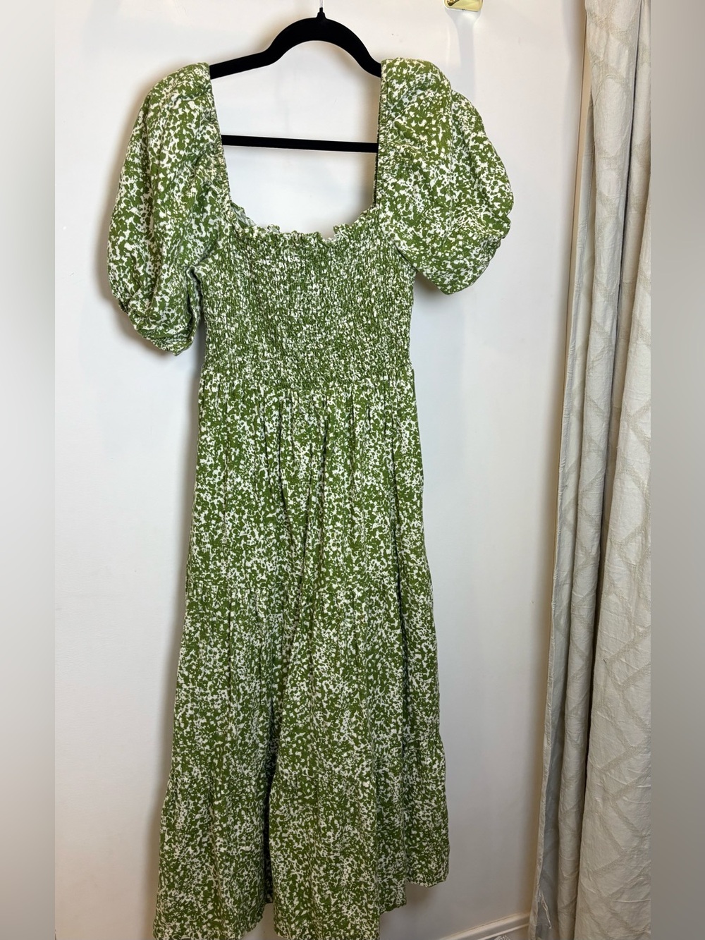 Abercrombie & Fitch Smocked Puff Sleeve Green Patterned Dress